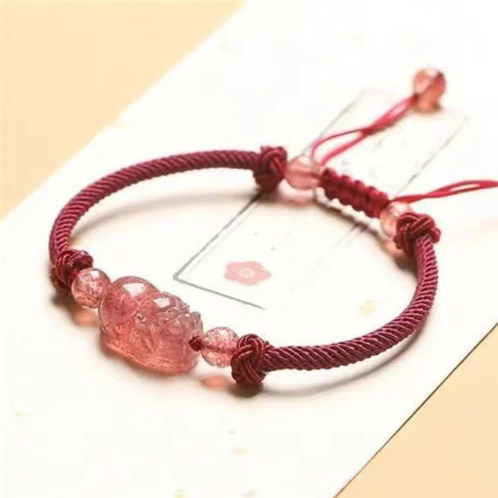 Pulsera de protección trenzada de hilo rojo PiXiu de cuarzo fresa natural Buddha Stones